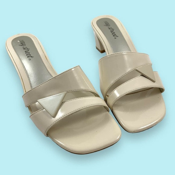 80's EASY STREET abstract cream heeled sandals - Picture 10 of 16